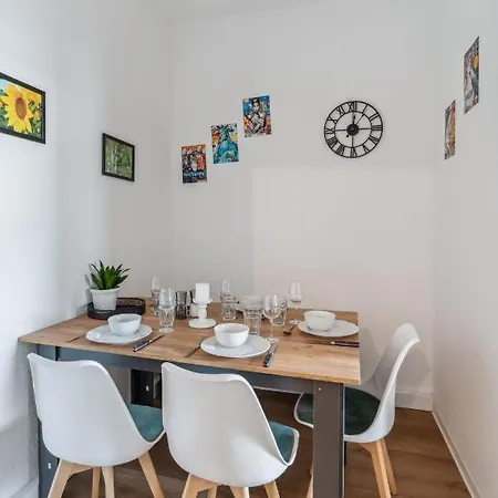 Apartment Salihomes/max Apartment/5pax/modern Eingerichtet/voll Ausgestattet Kueche *