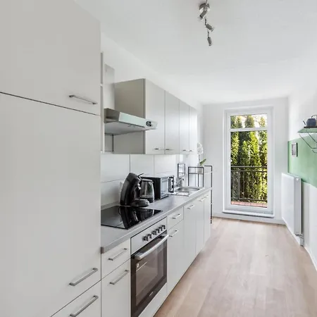 Salihomes/max Apartment/5pax/modern Eingerichtet/voll Ausgestattet Kueche *