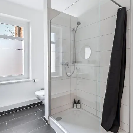 Salihomes/max Apartment/5pax/modern Eingerichtet/voll Ausgestattet Kueche Markranstaedt